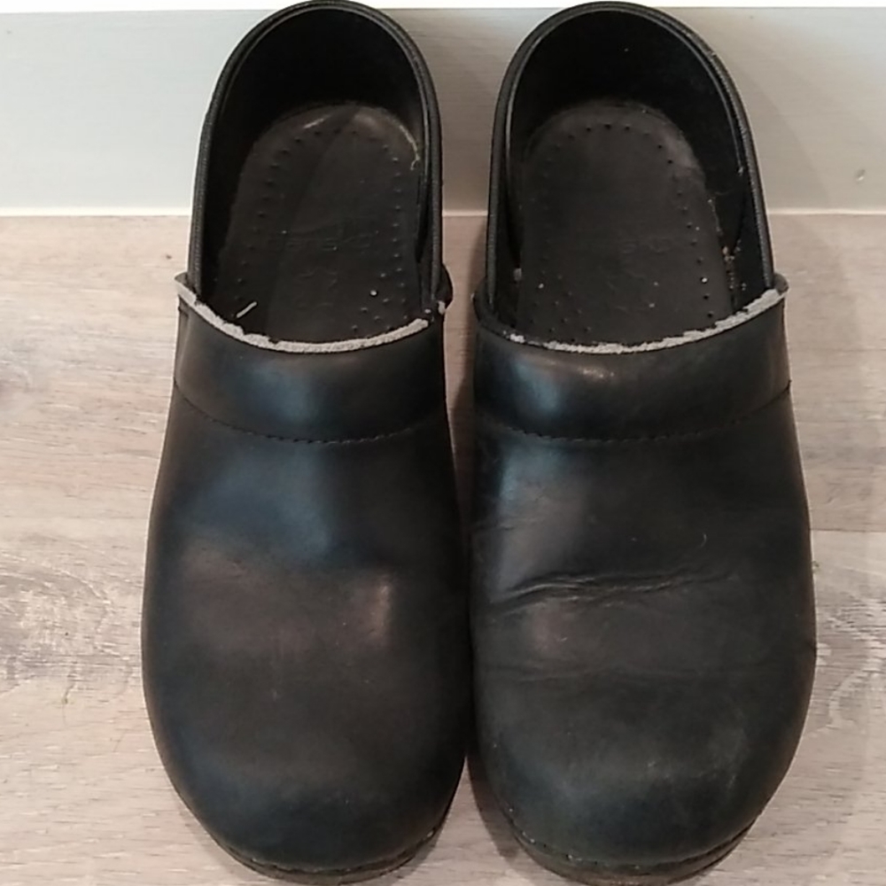 Dansko Clogs size 38 - Picture 2 of 4